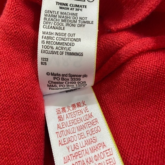 Marks & Spencer red crewneck 100% Acrylic preppy sweater size 4 - Picture 6 of 8